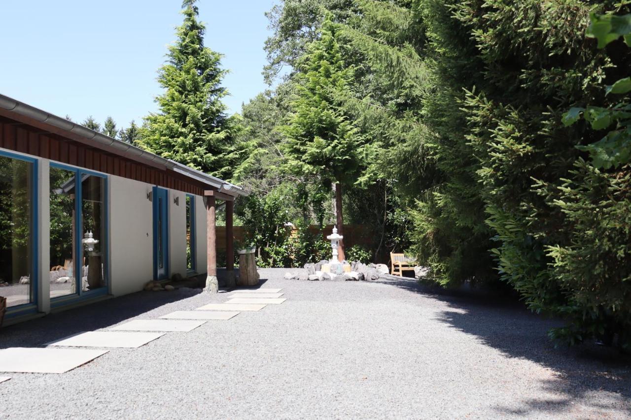 Bio-Ferienhaus-Eifel Rott  Экстерьер фото